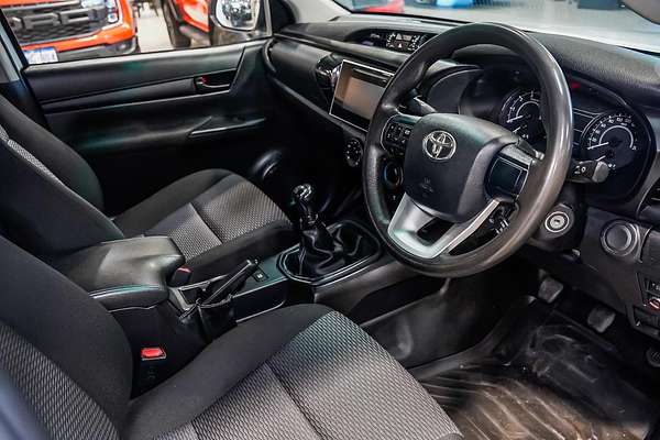 2017 Toyota Hilux Workmate GUN122R Rear Wheel Drive