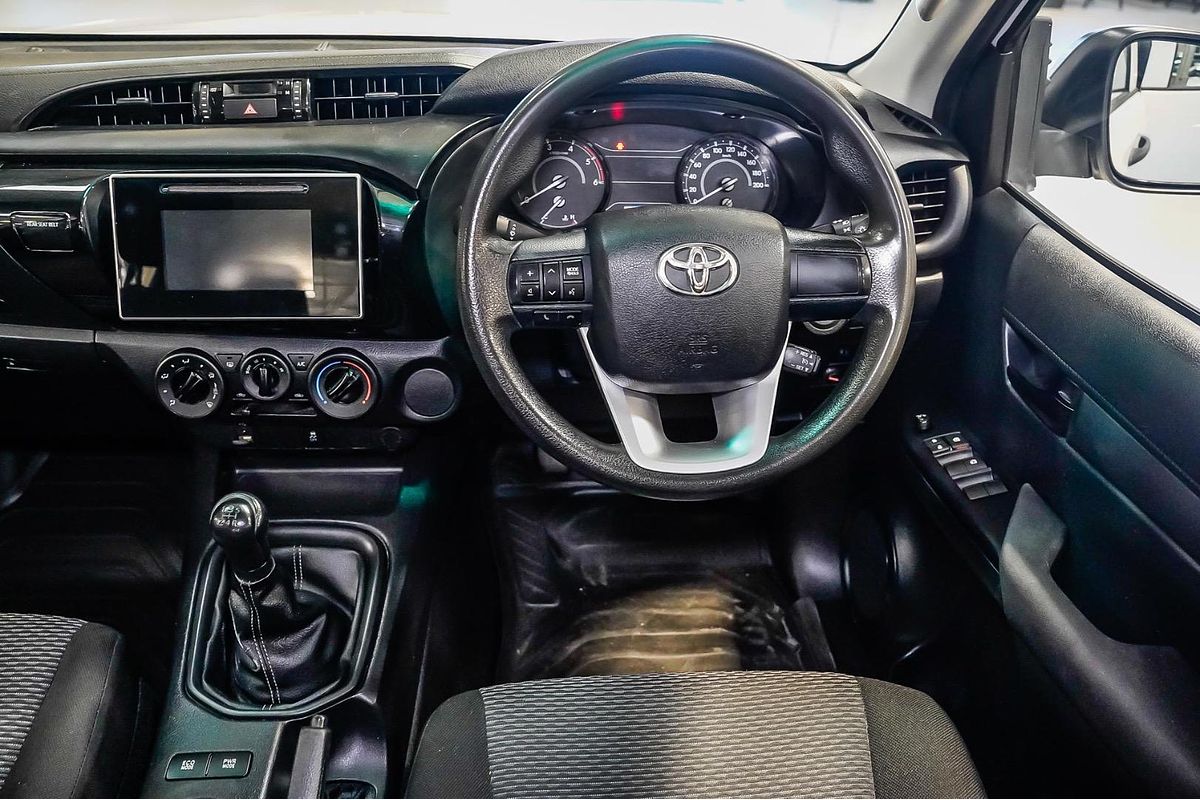 2017 Toyota Hilux Workmate GUN122R Rear Wheel Drive
