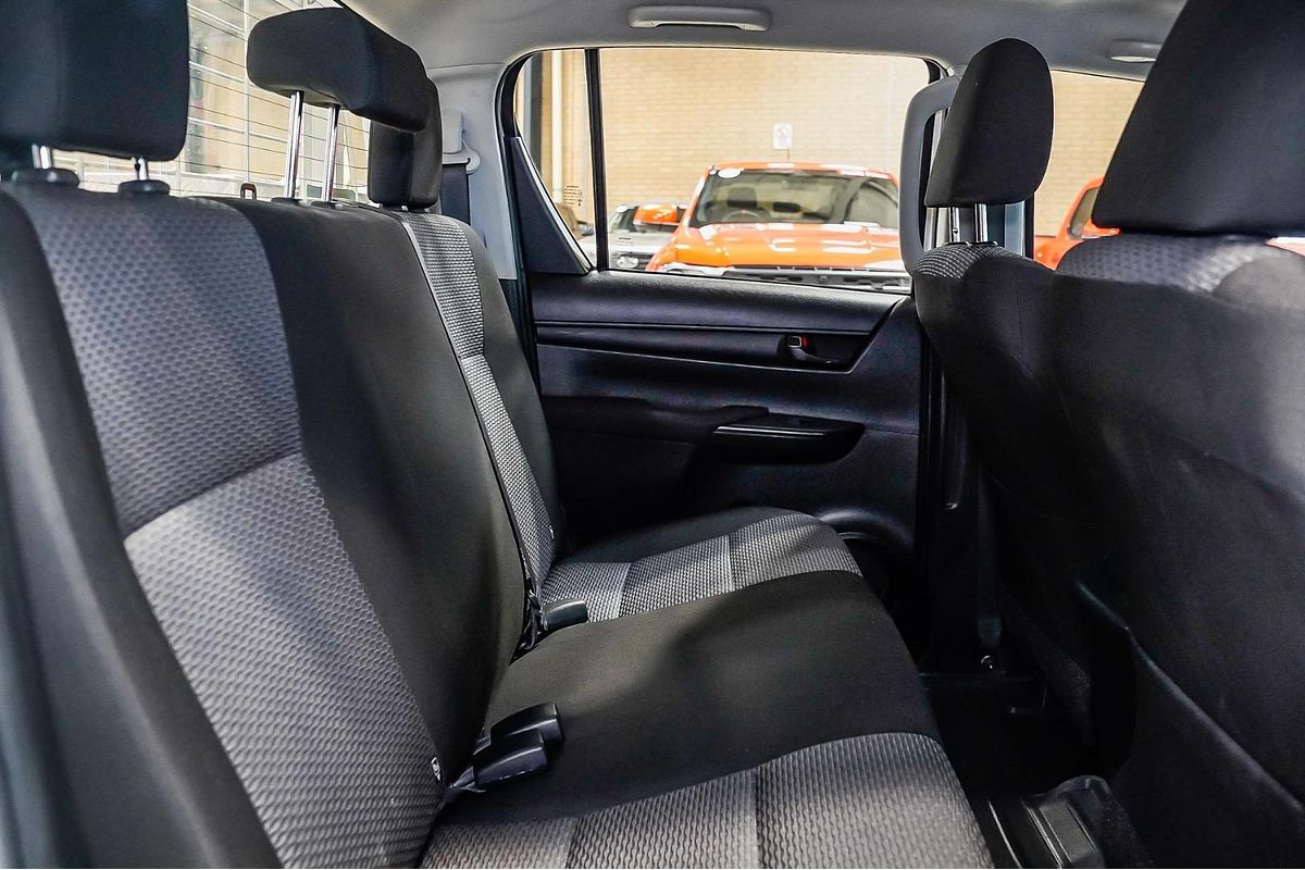 2017 Toyota Hilux Workmate GUN122R Rear Wheel Drive