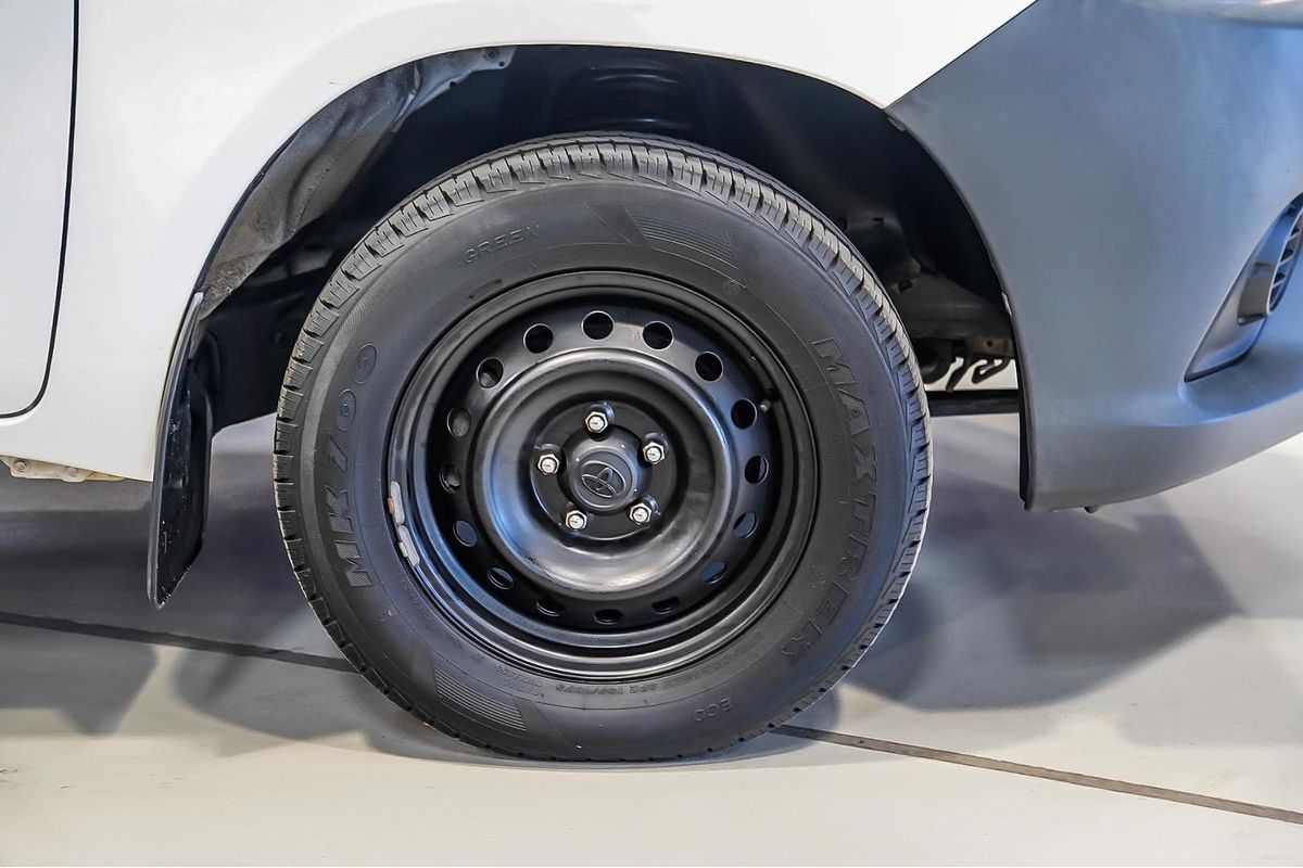 2017 Toyota Hilux Workmate GUN122R Rear Wheel Drive