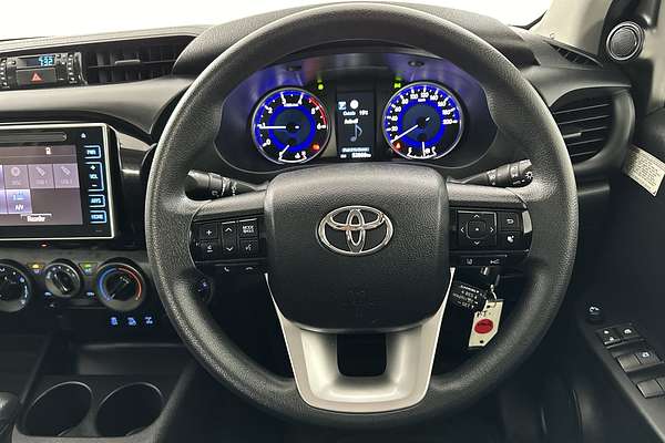 2020 Toyota Hilux SR GUN126R 4X4