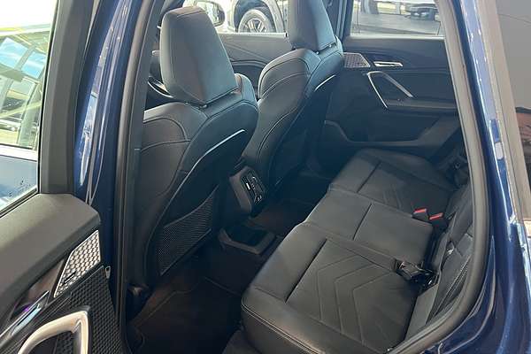 2023 BMW X1 sDrive18i U11