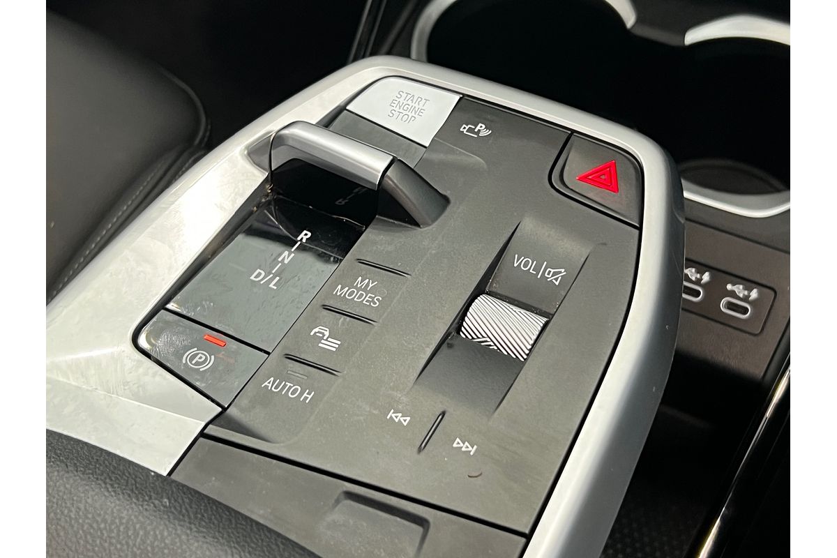 2023 BMW X1 sDrive18i U11