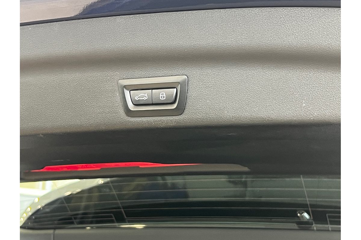 2023 BMW X1 sDrive18i U11