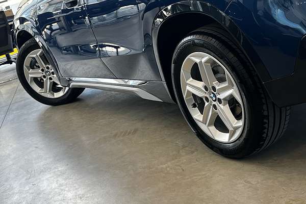 2023 BMW X1 sDrive18i U11
