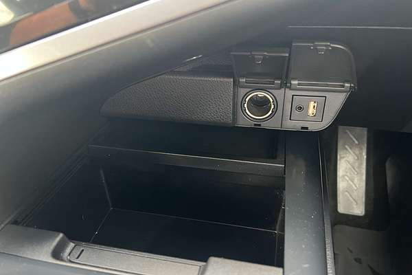 2019 Toyota Camry Ascent Sport ASV70R