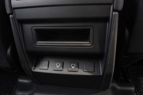 2024 Land Rover Defender 110 D350 X-Dynamic SE L663