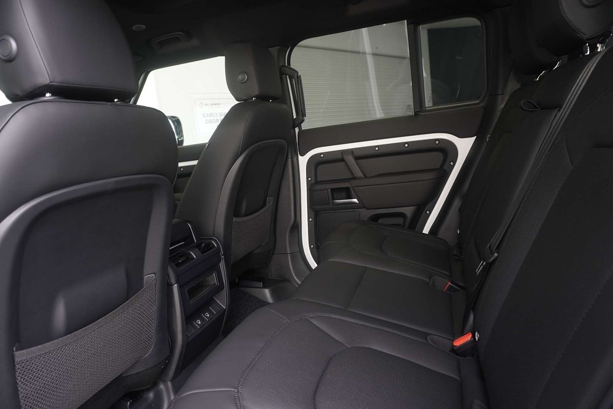2024 Land Rover Defender 110 D350 X-Dynamic SE L663