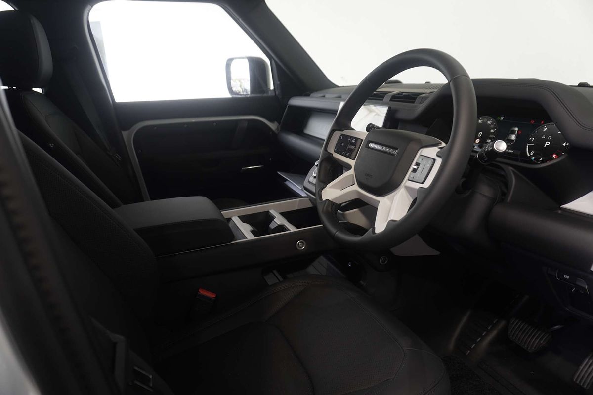 2024 Land Rover Defender 110 D350 X-Dynamic SE L663