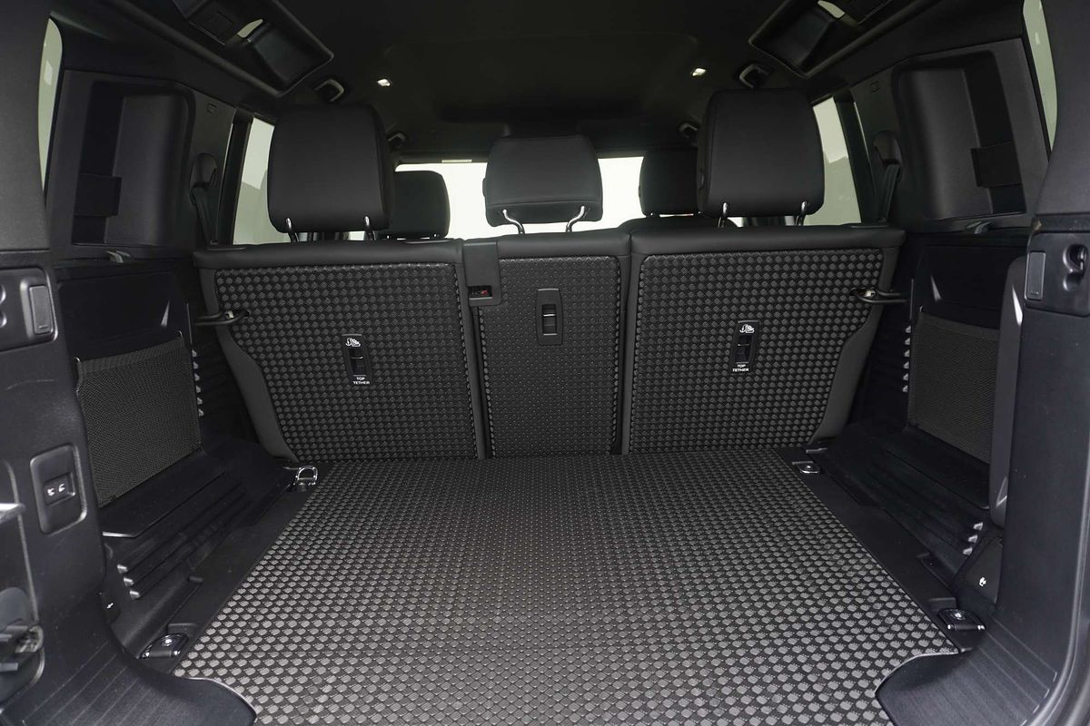2024 Land Rover Defender 110 D350 X-Dynamic SE L663
