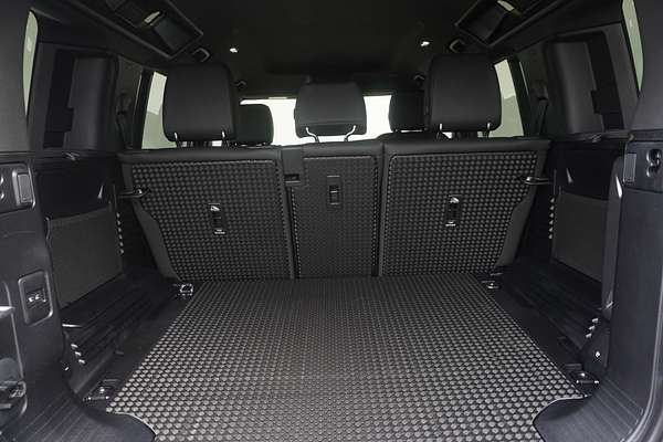 2024 Land Rover Defender 110 D350 X-Dynamic SE L663