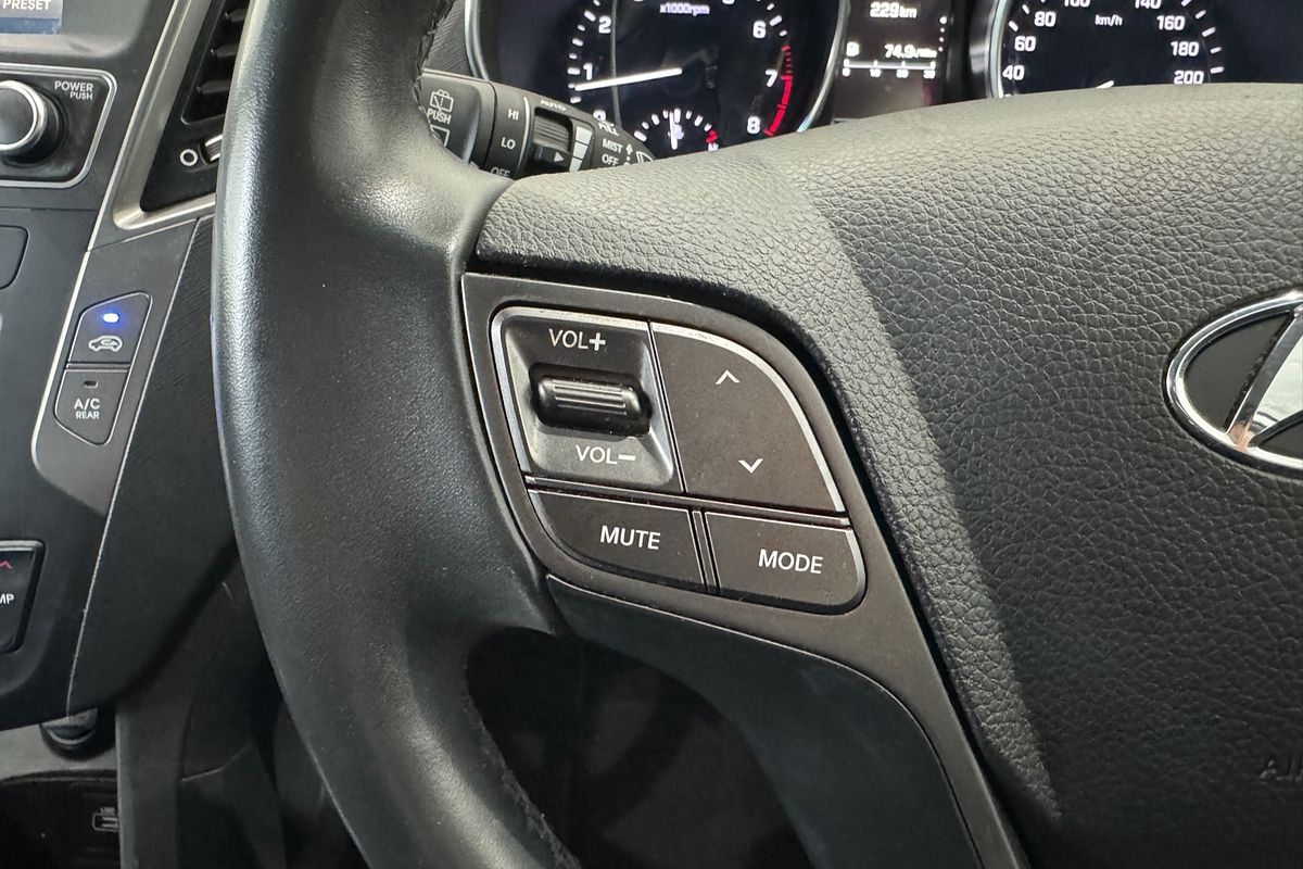 2017 Hyundai Santa Fe Active X DM5 Series II