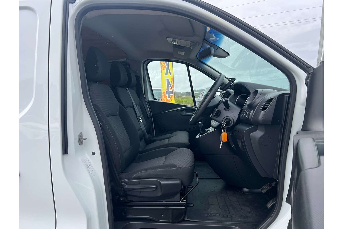 2020 Mitsubishi Express GLX SN SWB