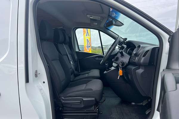 2020 Mitsubishi Express GLX SN SWB