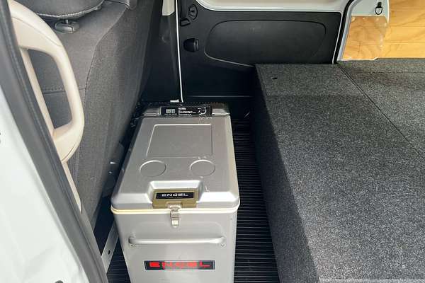 2020 Mitsubishi Express GLX SN SWB