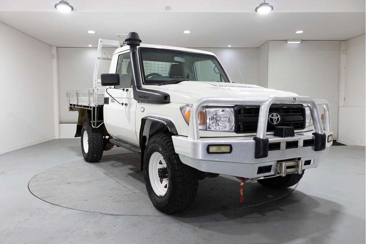 LC Military Workmate 4.5L T Diesel Manual Single C/Chassis
