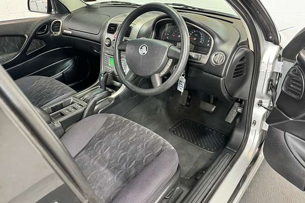 2003 Holden COMMODORE ACCLAIM SEDAN AUTO