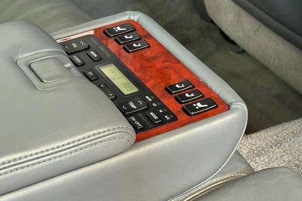 1999 Lexus LS 400 4.0L V8