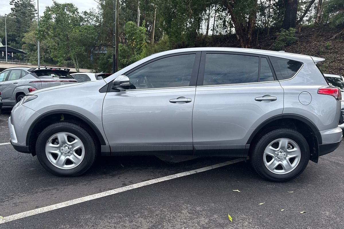 2018 Toyota RAV4 GX ASA44R
