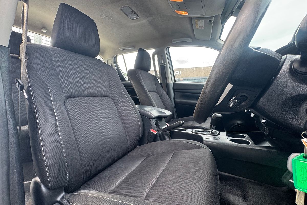 2020 Toyota Hilux SR GUN126R 4X4