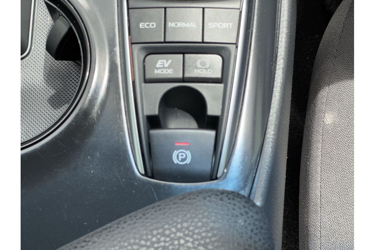2019 Toyota Camry Ascent AXVH71R