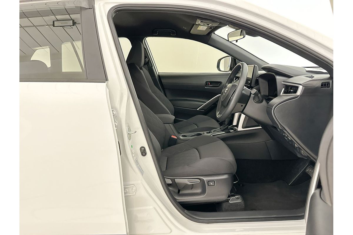 2024 Toyota Corolla Cross GX MXGA10R