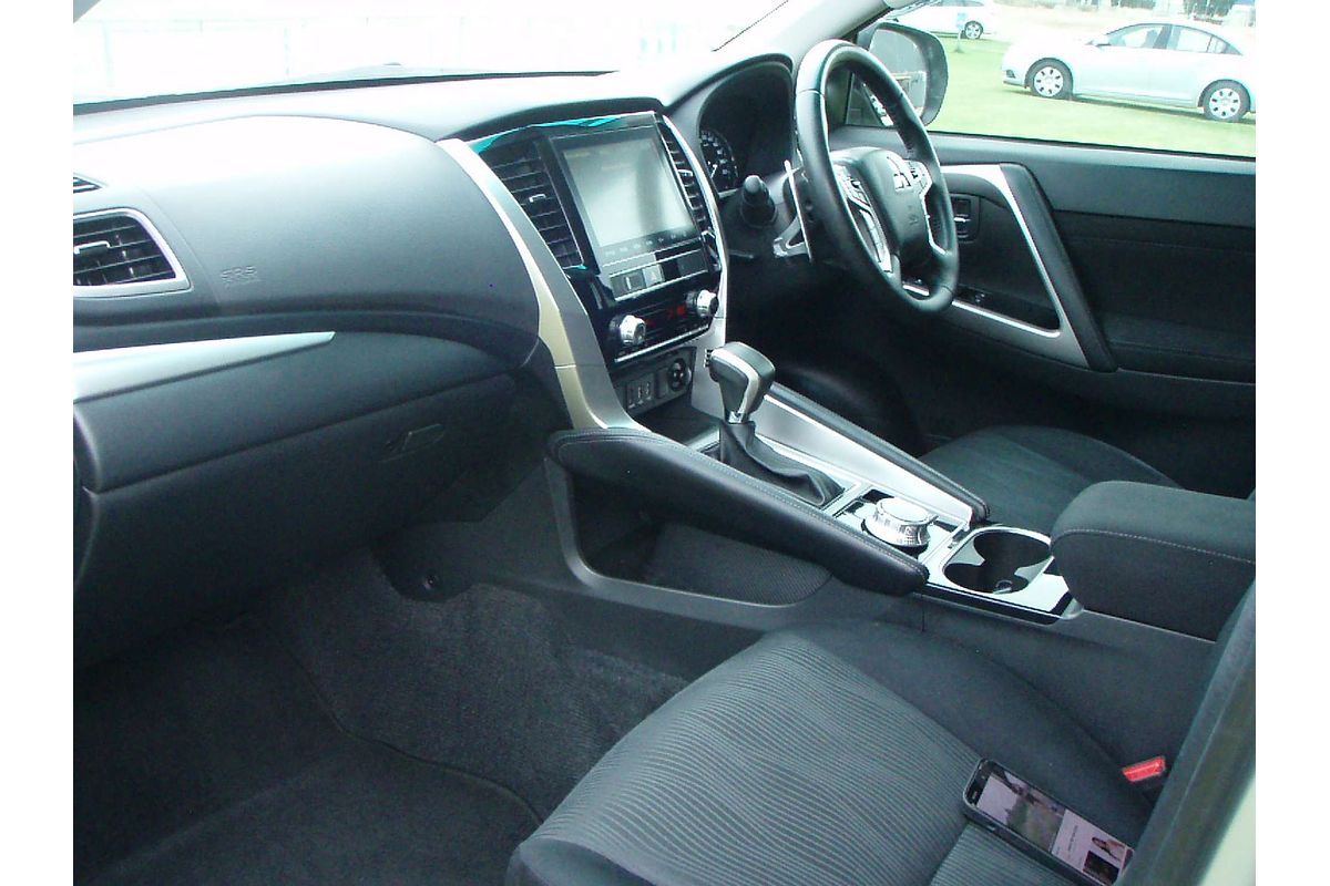 2021 Mitsubishi Pajero Sport GLX QF