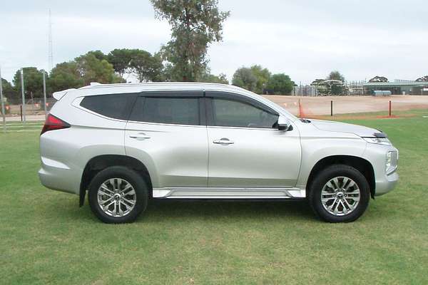 2021 Mitsubishi Pajero Sport GLX QF