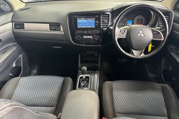 2014 Mitsubishi OUTLANDER LS 2.0L Auto