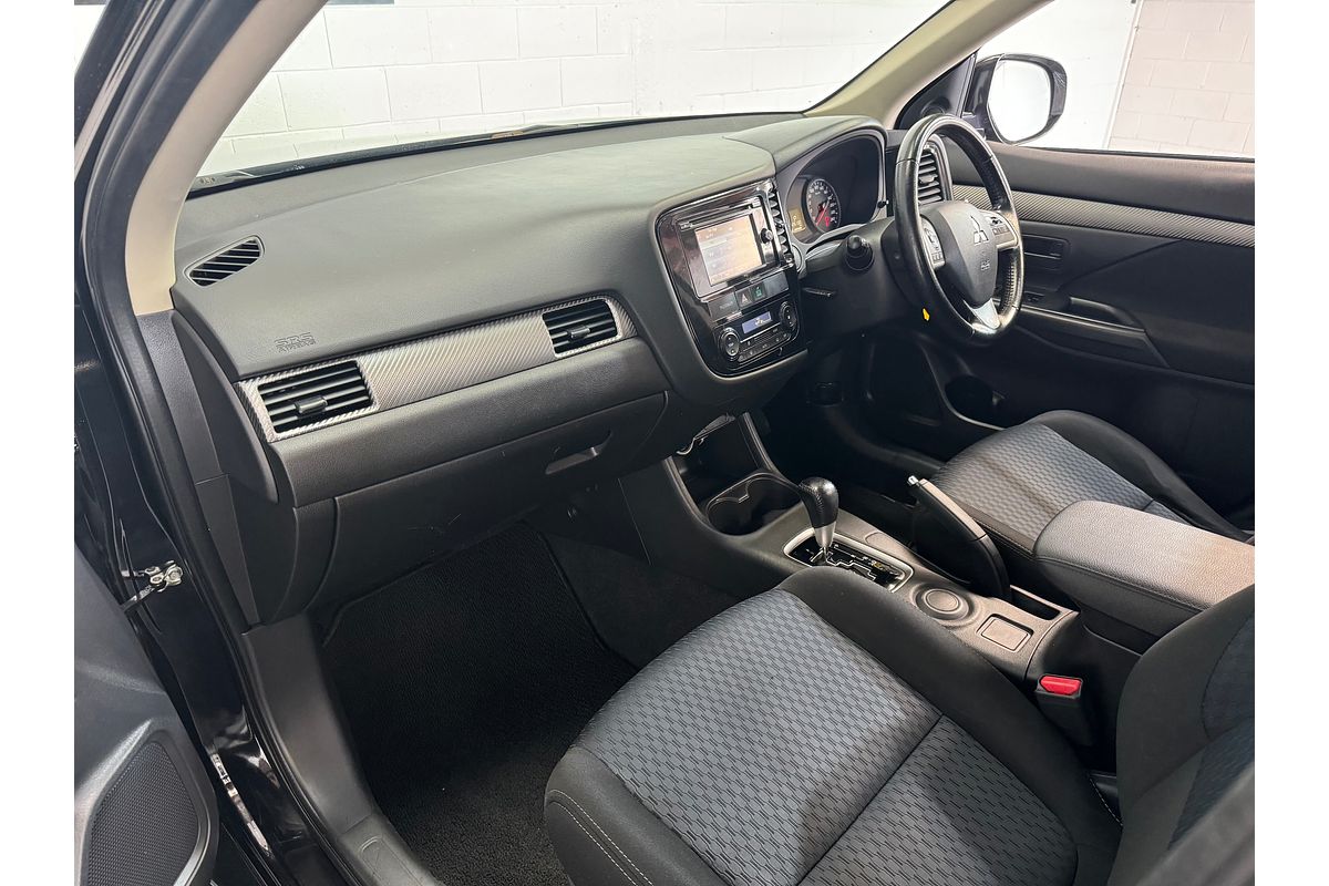 2014 Mitsubishi OUTLANDER LS 2.0L Auto