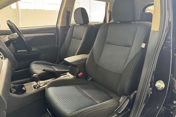2014 Mitsubishi OUTLANDER LS 2.0L Auto