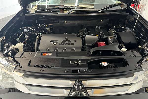 2014 Mitsubishi OUTLANDER LS 2.0L Auto