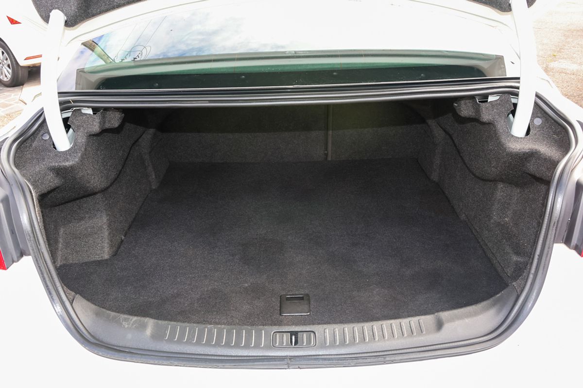 2014 Holden Malibu CDX EM