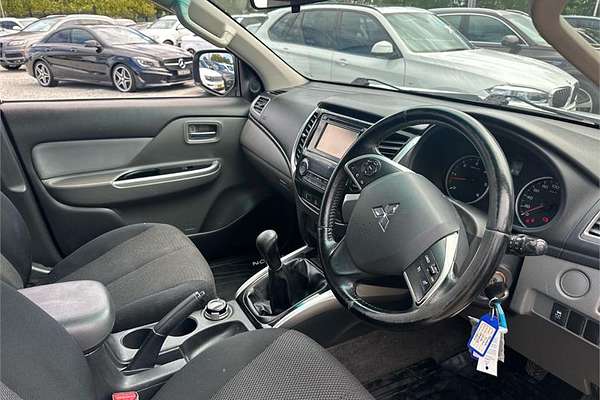 2016 Mitsubishi Triton GLS MQ 4X4