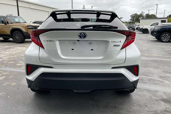 2022 Toyota CH-R Hybrid