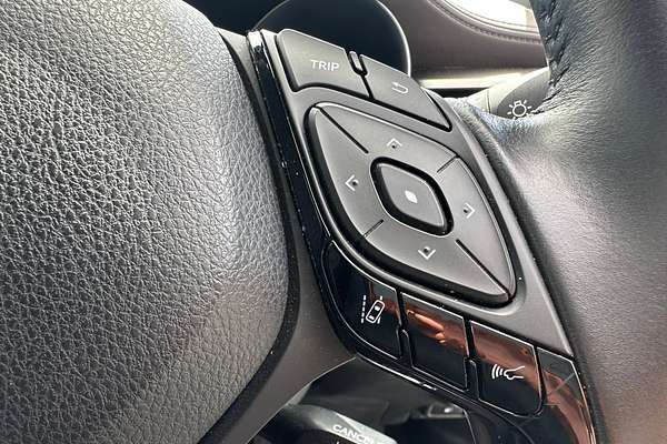 2022 Toyota CH-R Hybrid