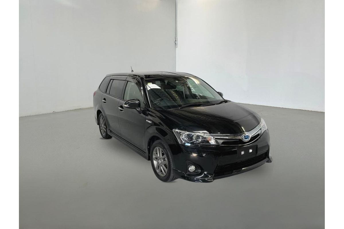 2015 Toyota Corolla Fielder Hybrid Fielder Hybrid WxB NKE165