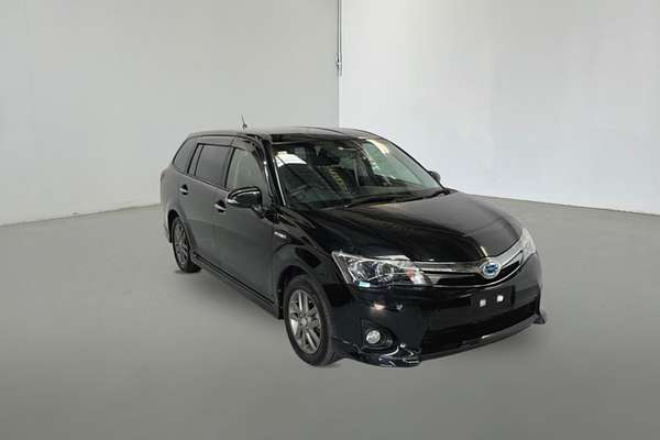 2015 Toyota Corolla Fielder Hybrid Fielder Hybrid WxB NKE165