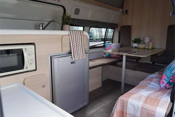 2018 Toyota Hiace TRH221R