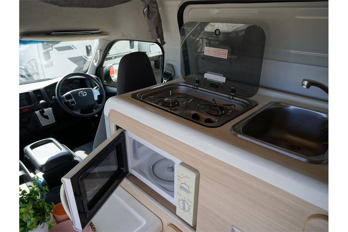 2018 Toyota Hiace TRH221R