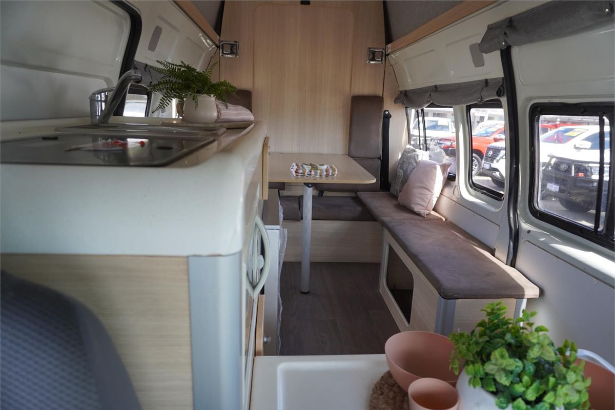 2018 Toyota Hiace TRH221R
