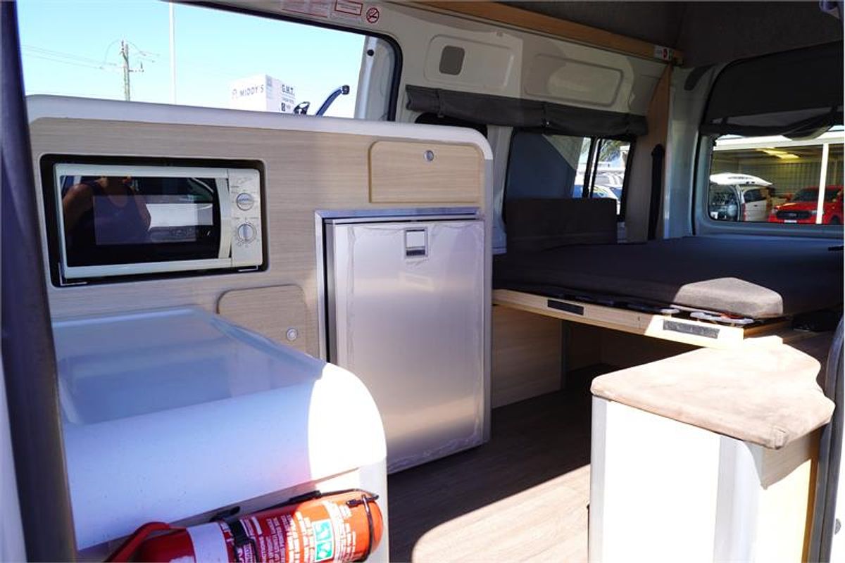 2018 Toyota Hiace TRH221R