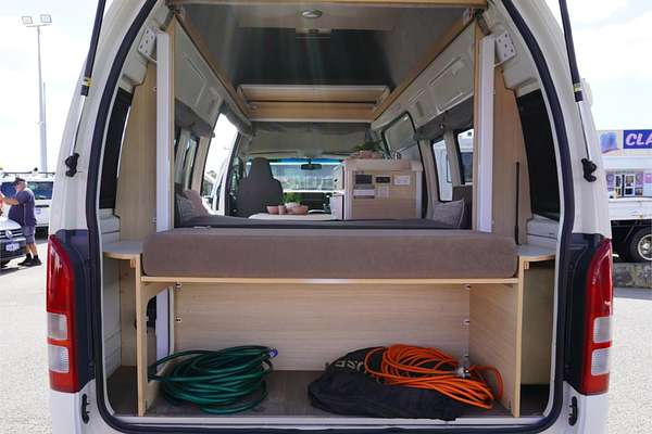 2018 Toyota Hiace TRH221R