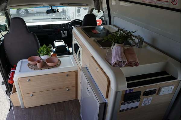 2018 Toyota Hiace TRH221R