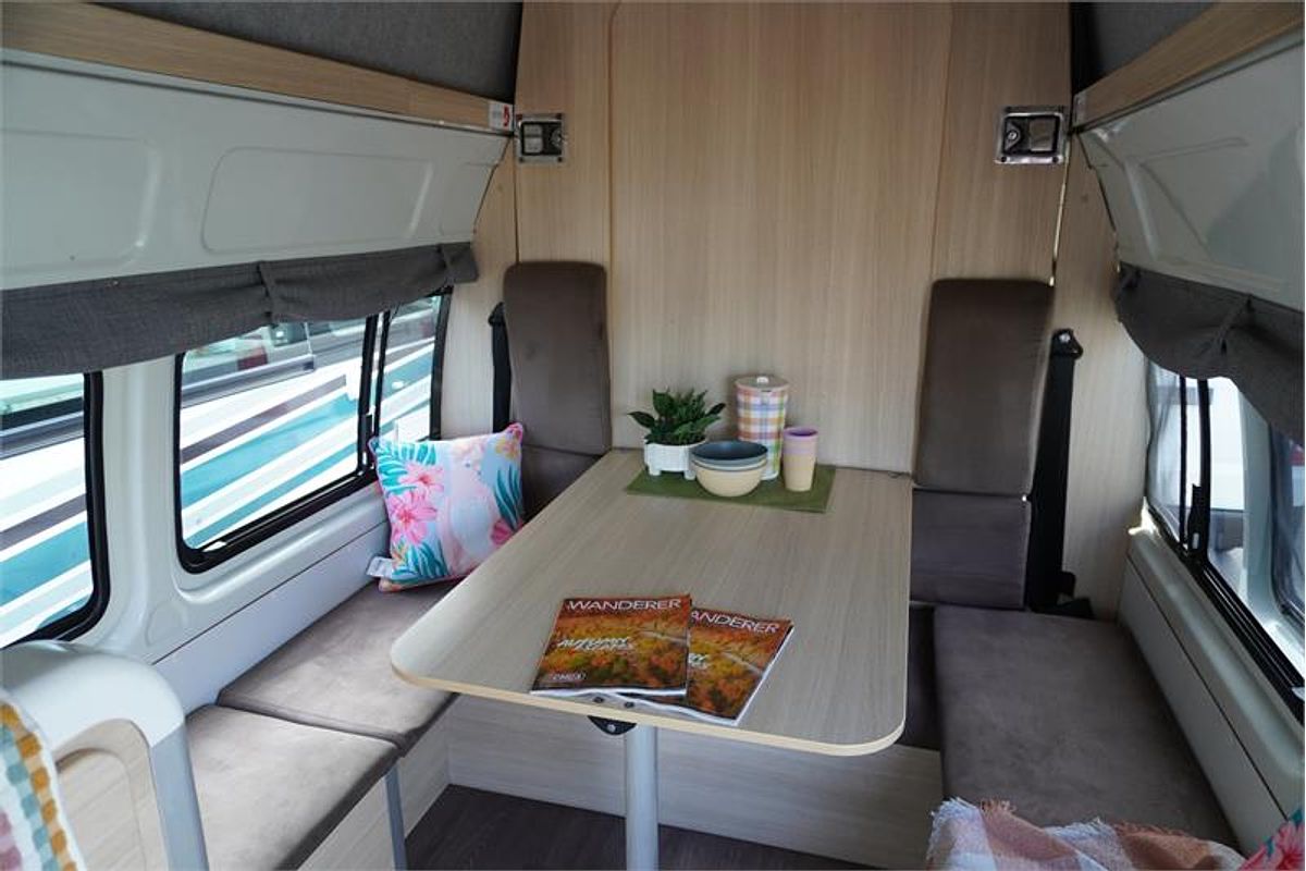 2018 Toyota Hiace TRH221R