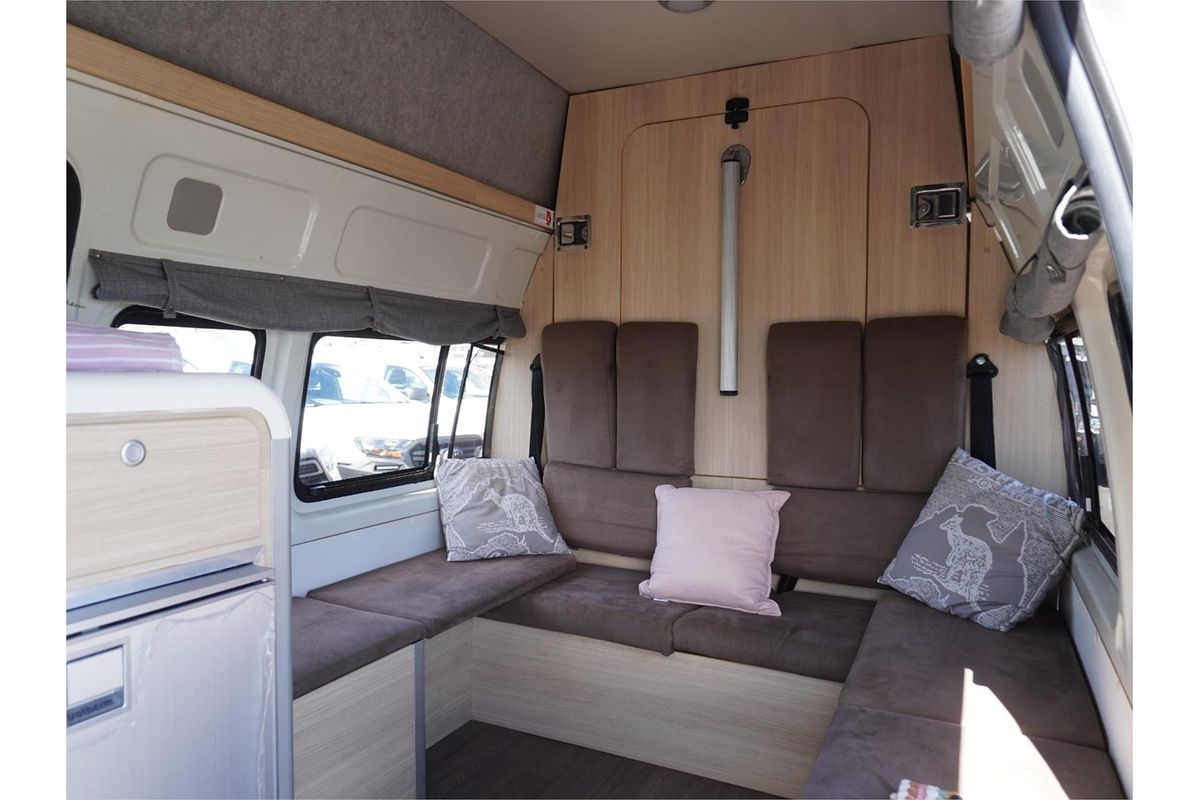 2018 Toyota Hiace TRH221R