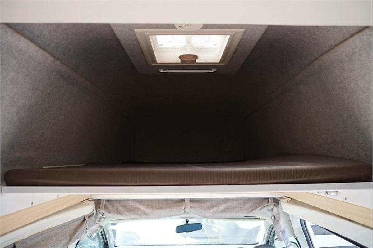 2018 Toyota Hiace TRH221R
