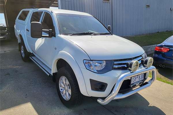 2014 Mitsubishi Triton GLX MN 4X4