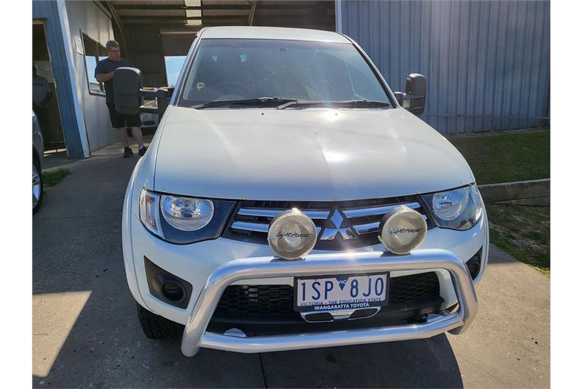 2014 Mitsubishi Triton GLX MN 4X4