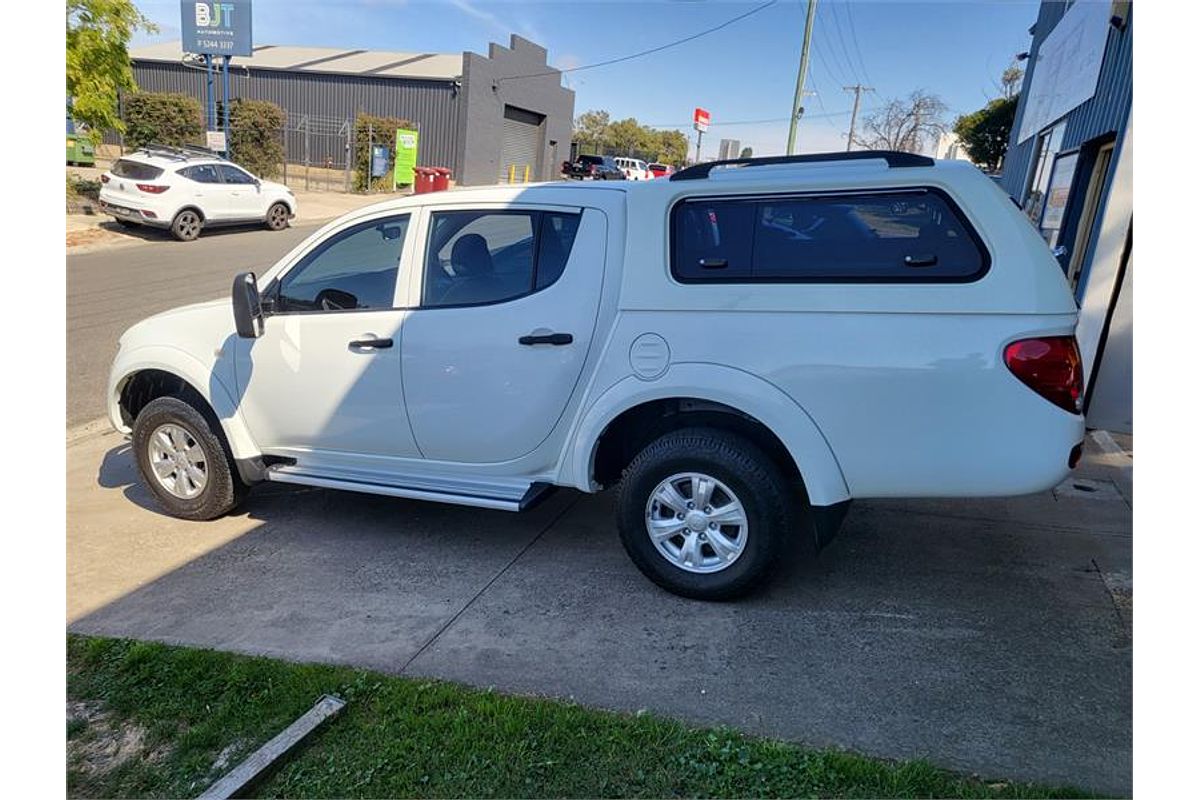 2014 Mitsubishi Triton GLX MN 4X4